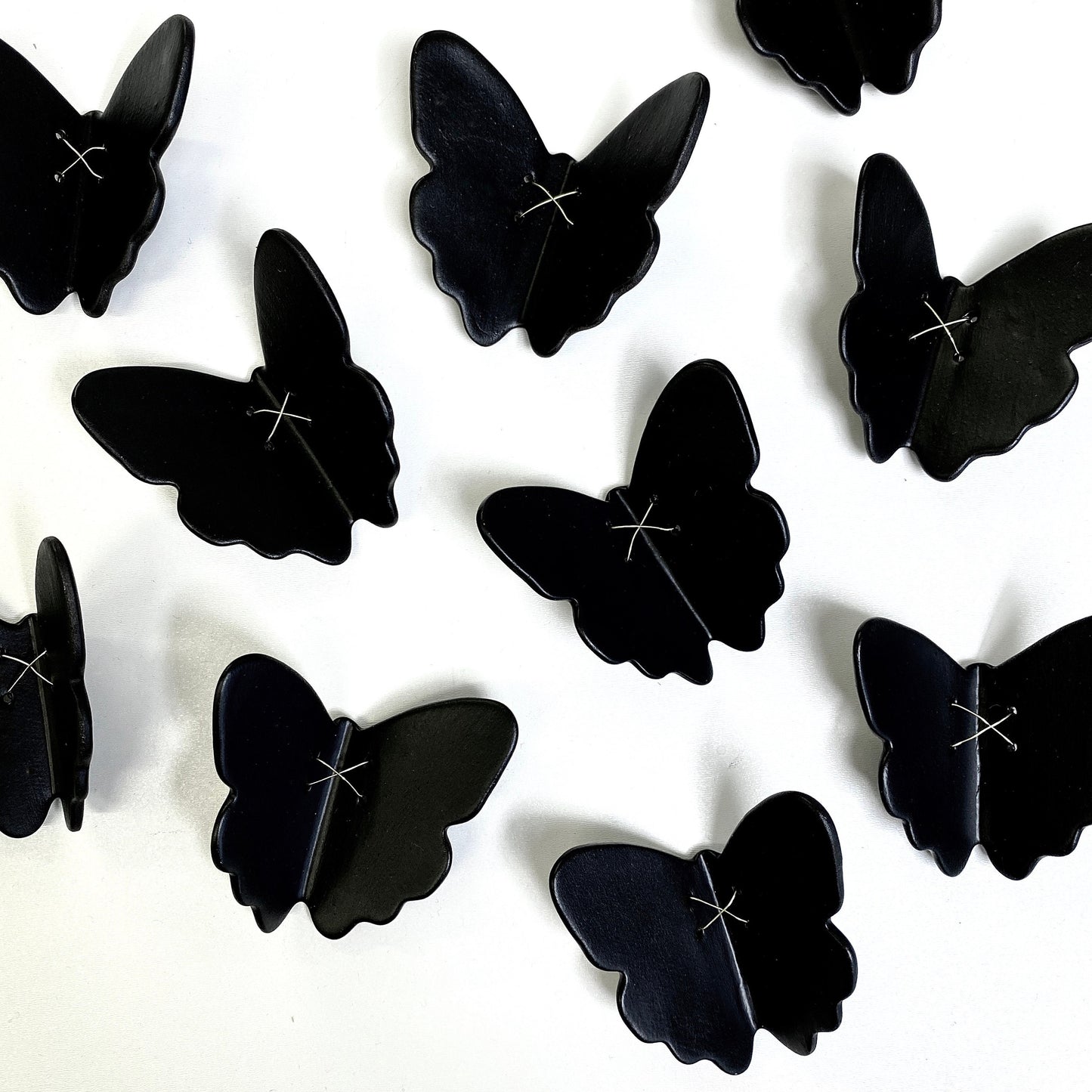 3D Butterfly wall art Black and gold porcelain ceramic butterflies Large wall sculpture Set of 10 butterflies with metal wire Dramatic art