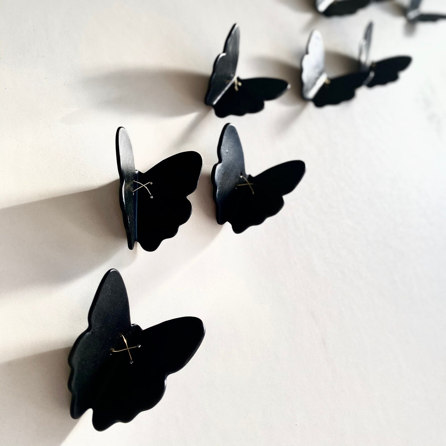 3D Butterfly wall art Black and gold porcelain ceramic butterflies Large wall sculpture Set of 10 butterflies with metal wire Dramatic art