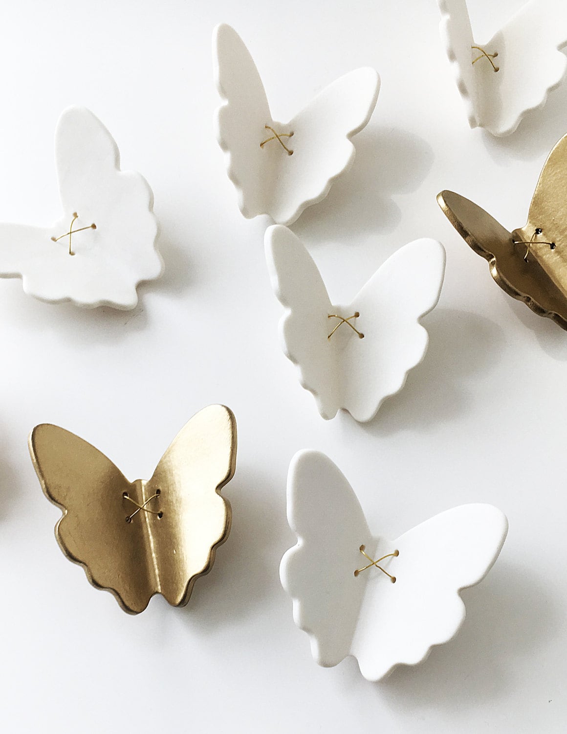 3D Butterfly wall art Gold & white porcelain ceramic butterflies Large wall art Wall sculpture Set of 11 with metal wire (9 white + 2 gold)